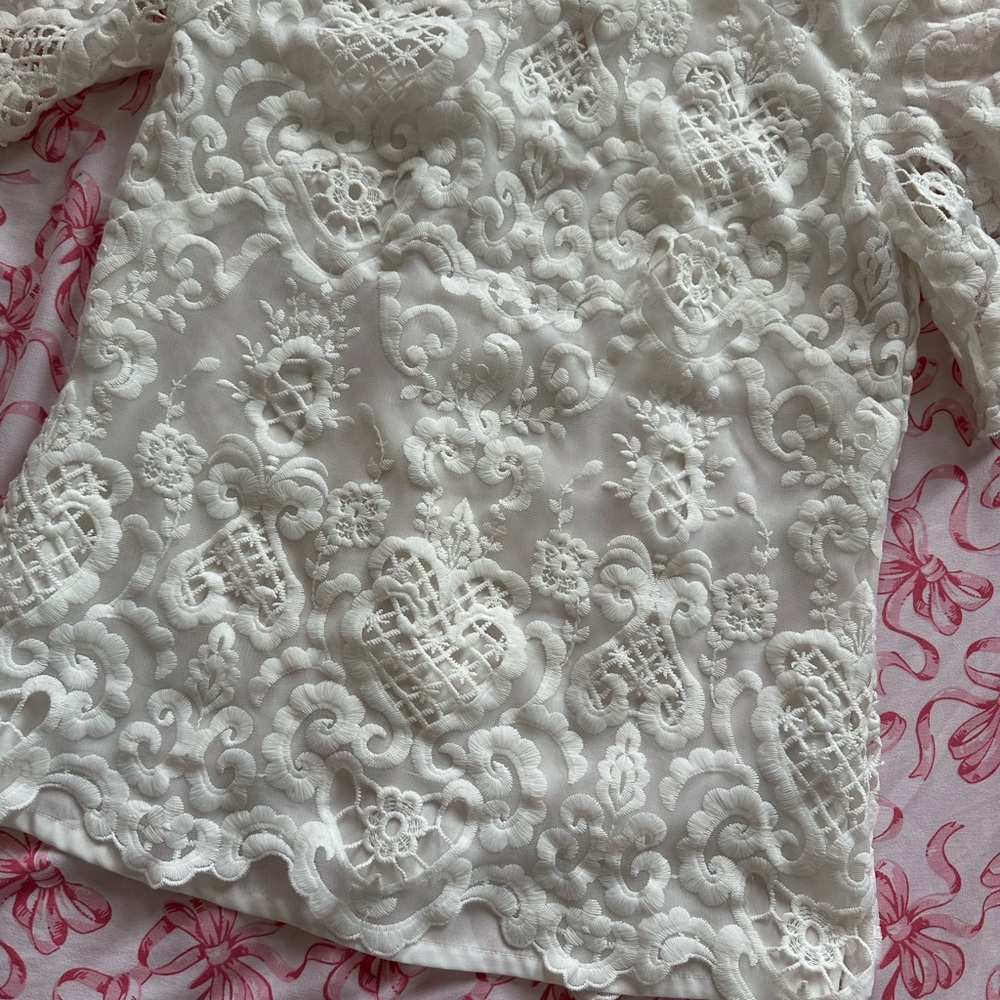 White Lace Top - Picture 4 of 8